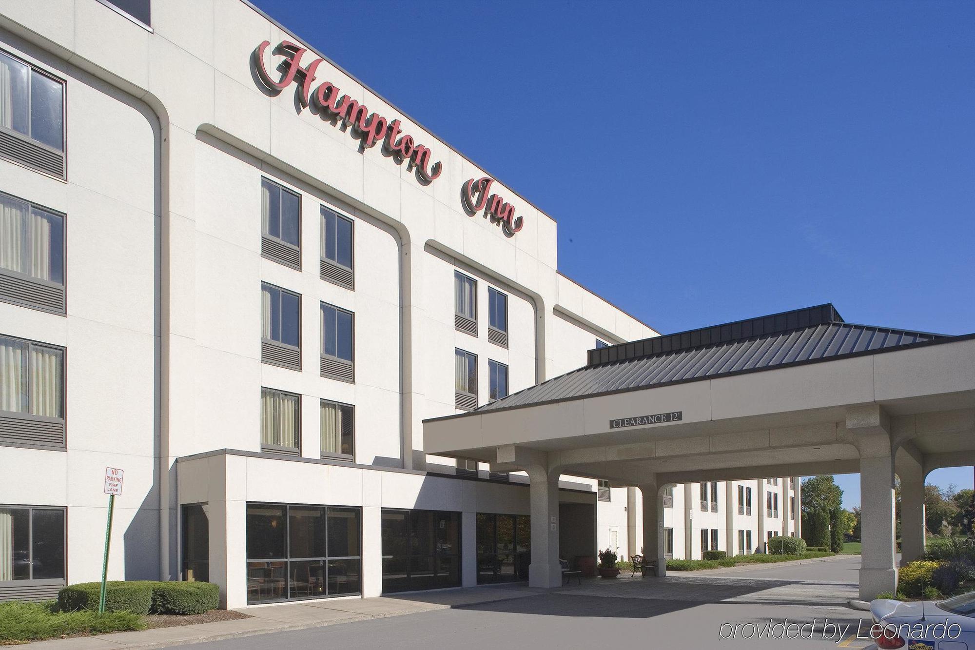 Hampton Inn Rochester Greece Экстерьер фото